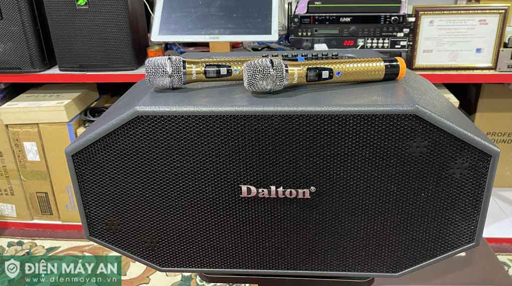 Loa xách tay Dalton K208H Bass đôi 20cm 700W